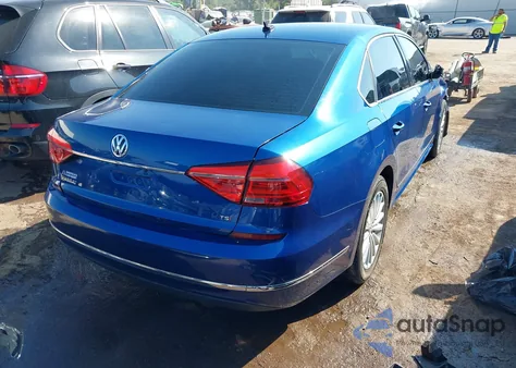 2016 Volkswagen Passat 1.8T Se z USA, uszkodzony, nr VIN 1VWBT7A32GC016272